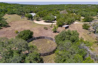 10621 Fm 150 W, Driftwood, TX 78619 - Photo 25