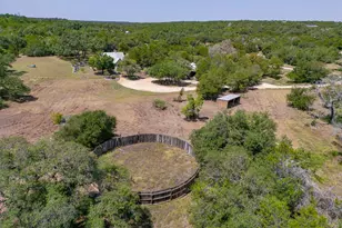 10621 Fm 150 W, Driftwood, TX 78619 - Photo 25