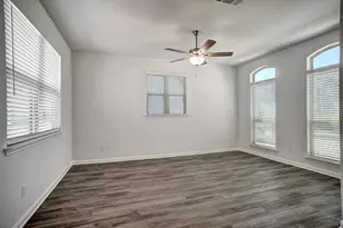 146 Weaver Ln, Bastrop, TX 78602 - Photo 5
