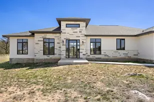 333 Spicewood Trails Dr, Spicewood, TX 78669 - Photo 1