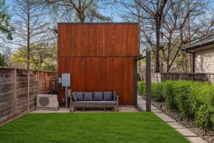 1124 Linden St, Austin, TX 78702 - Photo 19