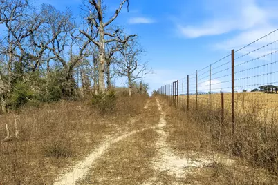 1310 Perry Lane, Thorndale, TX 76577 - Photo 23