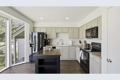 133 World Of Tennis Square, Lakeway, TX 78738 - Photo 3