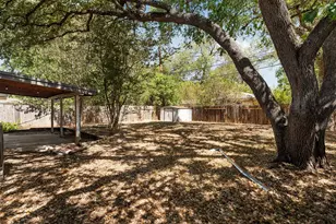 1612 Broadmoor Dr, Austin, TX 78723 - Photo 27