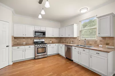 1104 Iron Horse, Leander, TX 78641 - Photo 11