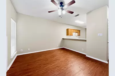 2414 Longview St. #305, Austin, TX 78705 - Photo 5