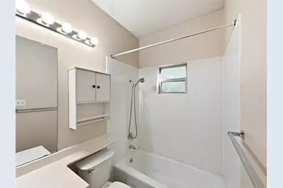 2414 Longview St. #305, Austin, TX 78705 - Photo 15