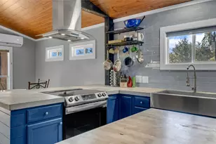 111 W Lakeshore Dr, Sunrise Beach Village, TX 78643 - Photo 17