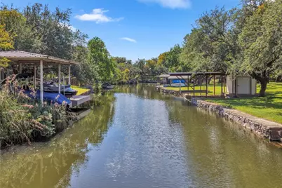 111 W Lakeshore Drive, Sunrise Beach Village, TX 78643 - Photo 5