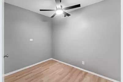 8903 Parkfield Dr Drive #203, Austin, TX 78758 - Photo 9