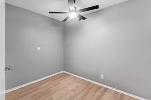 8903 Parkfield Dr Dr, Austin, TX 78758 - Photo 9