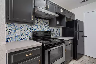 2907 Pearl Street #102, Austin, TX 78705 - Photo 9