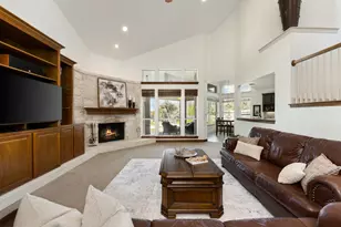 583 W Overlook Mountain Rd, Buda, TX 78610 - Photo 5