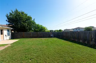 245 Shale Dr, Jarrell, TX 76537 - Photo 29