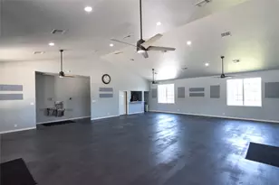 245 Shale Dr, Jarrell, TX 76537 - Photo 33