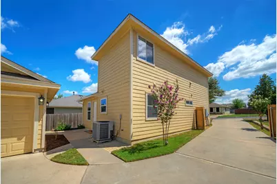 18100 Belfry Pass, Manor, TX 78653 - Photo 23