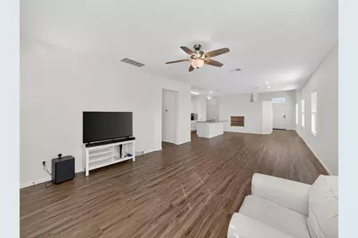 156 Greatest Gift Way, Jarrell, TX 76537 - Photo 5