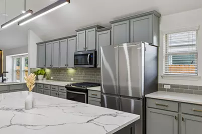 7705 Barbary Court, Austin, TX 78744 - Photo 9
