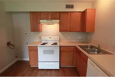 7206 Twin Crest Drive #102, Austin, TX 78752 - Photo 5