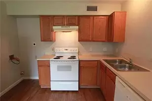 7206 Twin Crest Dr, Austin, TX 78752 - Photo 5