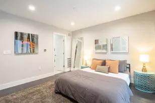 935 La Posada Dr, Austin, TX 78752 - Photo 13