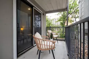 935 La Posada Dr, Austin, TX 78752 - Photo 17