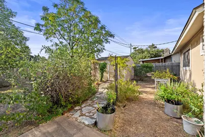 13105 Bourbon Street, Austin, TX 78727 - Photo 33