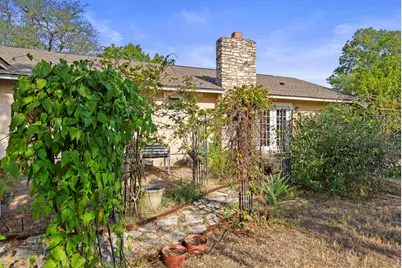 13105 Bourbon Street, Austin, TX 78727 - Photo 37