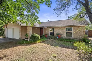 13105 Bourbon St, Austin, TX 78727 - Photo 39