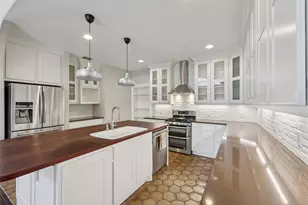 418 W Holland St, San Marcos, TX 78666 - Photo 13