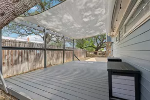 418 W Holland St, San Marcos, TX 78666 - Photo 33