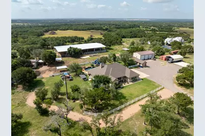 3692 County Road 207, Liberty Hill, TX 78642 - Photo 3