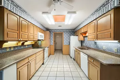 1406 Highland Drive, Marble Falls, TX 78654 - Photo 9