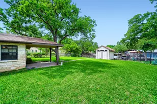 1406 Highland Dr, Marble Falls, TX 78654 - Photo 25