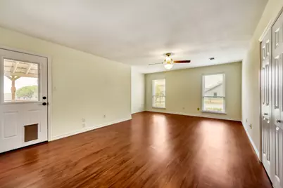 2601 Windy Ridge Road, Taylor, TX 76574 - Photo 15