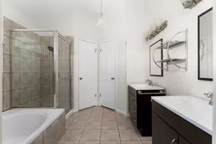 3205 Rockhurst Ln, Austin, TX 78723 - Photo 13
