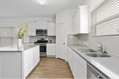 258 Majestic Cedar Drive, Liberty Hill, TX 78642 - Photo 9