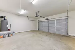 130 Mokalau Dr, Bastrop, TX 78602 - Photo 33