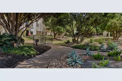 40 N Interstate 35 Highway #4A4, Austin, TX 78701 - Photo 31