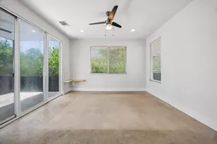 1182 Ridgeway Dr, Austin, TX 78702 - Photo 5