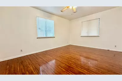 2109 E 12th Street, Austin, TX 78702 - Photo 15