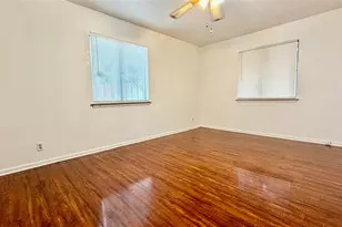 2109 E 12th St, Austin, TX 78702 - Photo 15