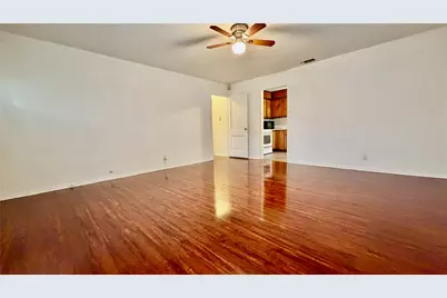 2109 E 12th Street, Austin, TX 78702 - Photo 5