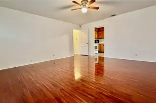 2109 E 12th St, Austin, TX 78702 - Photo 5