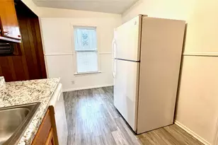 2109 E 12th St, Austin, TX 78702 - Photo 9