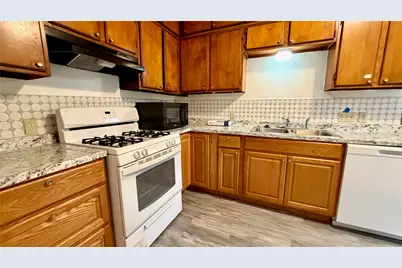 2109 E 12th Street, Austin, TX 78702 - Photo 7