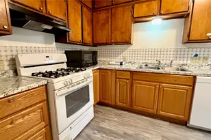 2109 E 12th St, Austin, TX 78702 - Photo 7