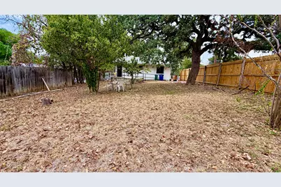 2109 E 12th Street, Austin, TX 78702 - Photo 21