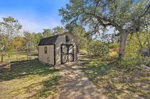 551 N Grange St, Bertram, TX 78605 - Photo 5