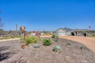 202 Rio Llano Dr W, Llano, TX 78643 - Photo 1